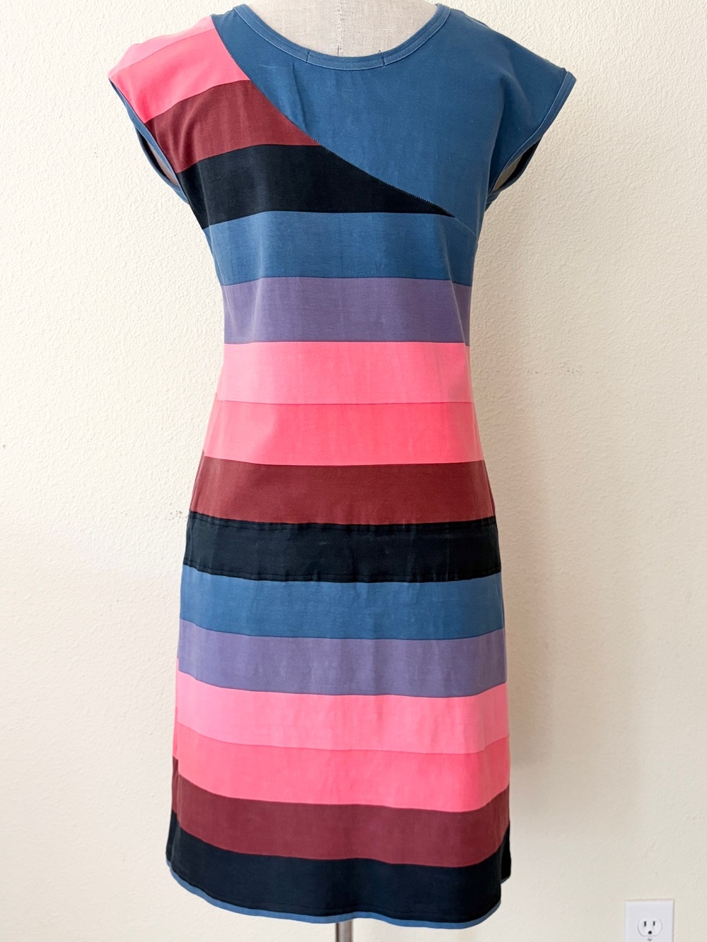 Marc by Marc Jacobs Colorblock Stripe Dress Size L Pink Blue Pocket Drawstring - Picture 4 of 7